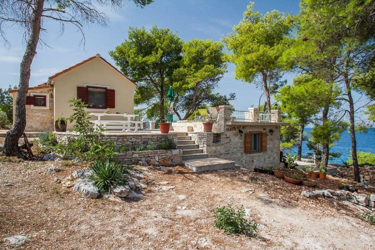 House Vesna Kupinova Villa Milna  Exterior photo