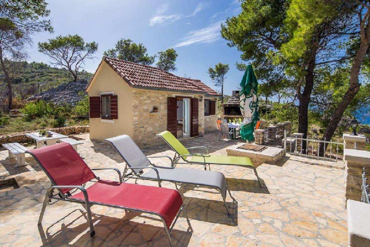House Vesna Kupinova Villa Milna  Exterior photo